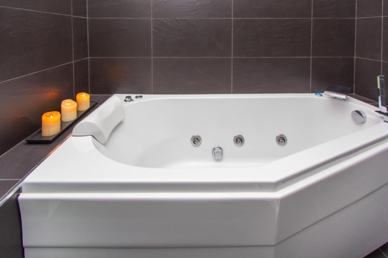 Al 4 Hotell Busto Arsizio Exteriör bild